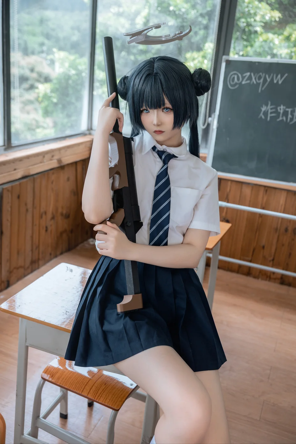 炸虾球耶呜_No_001_蔚蓝档案_妃咲_制服_44P_102MB tg@simisebaisi 【丝足阁】030.webp